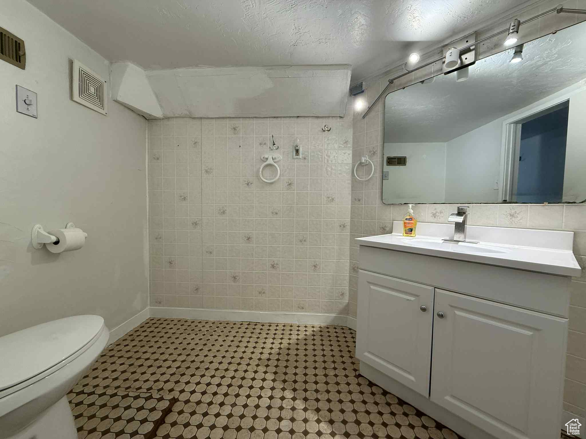 HIGHSCHOOL SUBDIVISION - Residential