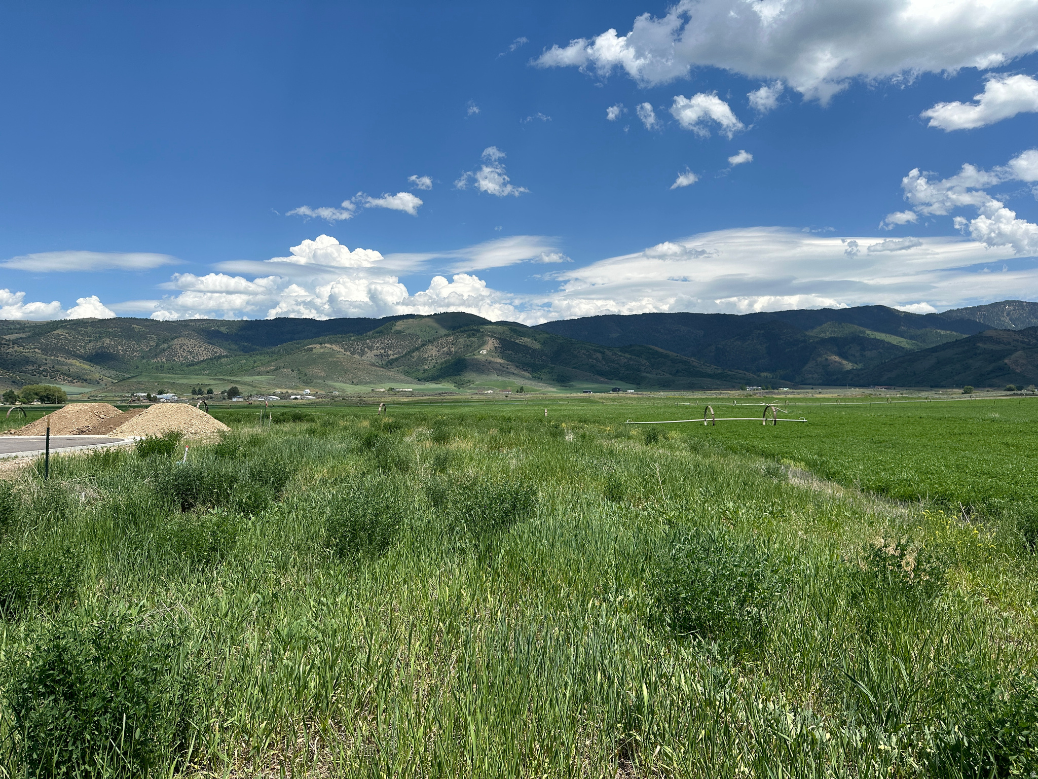 BURTON CANYON ESTATES - Land