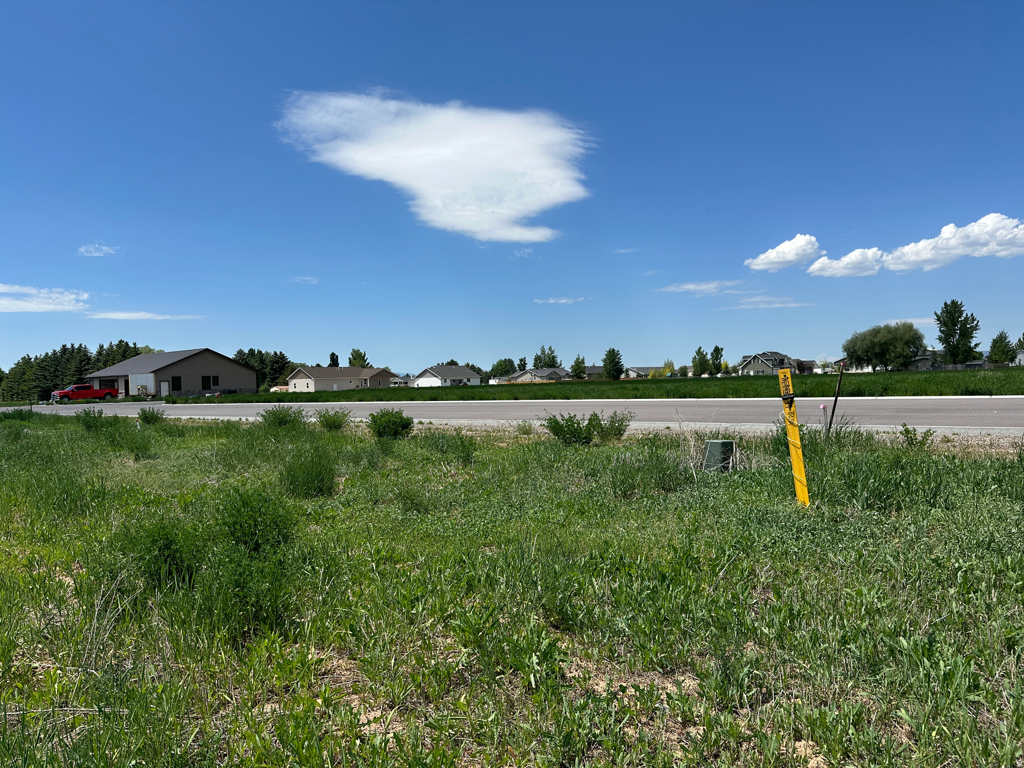 BURTON CANYON ESTATES - Land
