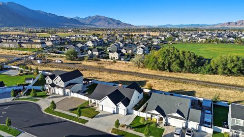 Tiny photo for 674 S MEADE ST, Mapleton, UT 84664 (MLS # 2115129)