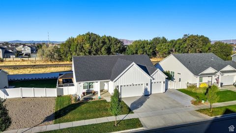 Tiny photo for 674 S MEADE ST, Mapleton, UT 84664 (MLS # 2115129)