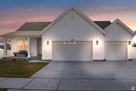 Tiny photo for 674 S MEADE ST, Mapleton, UT 84664 (MLS # 2115129)