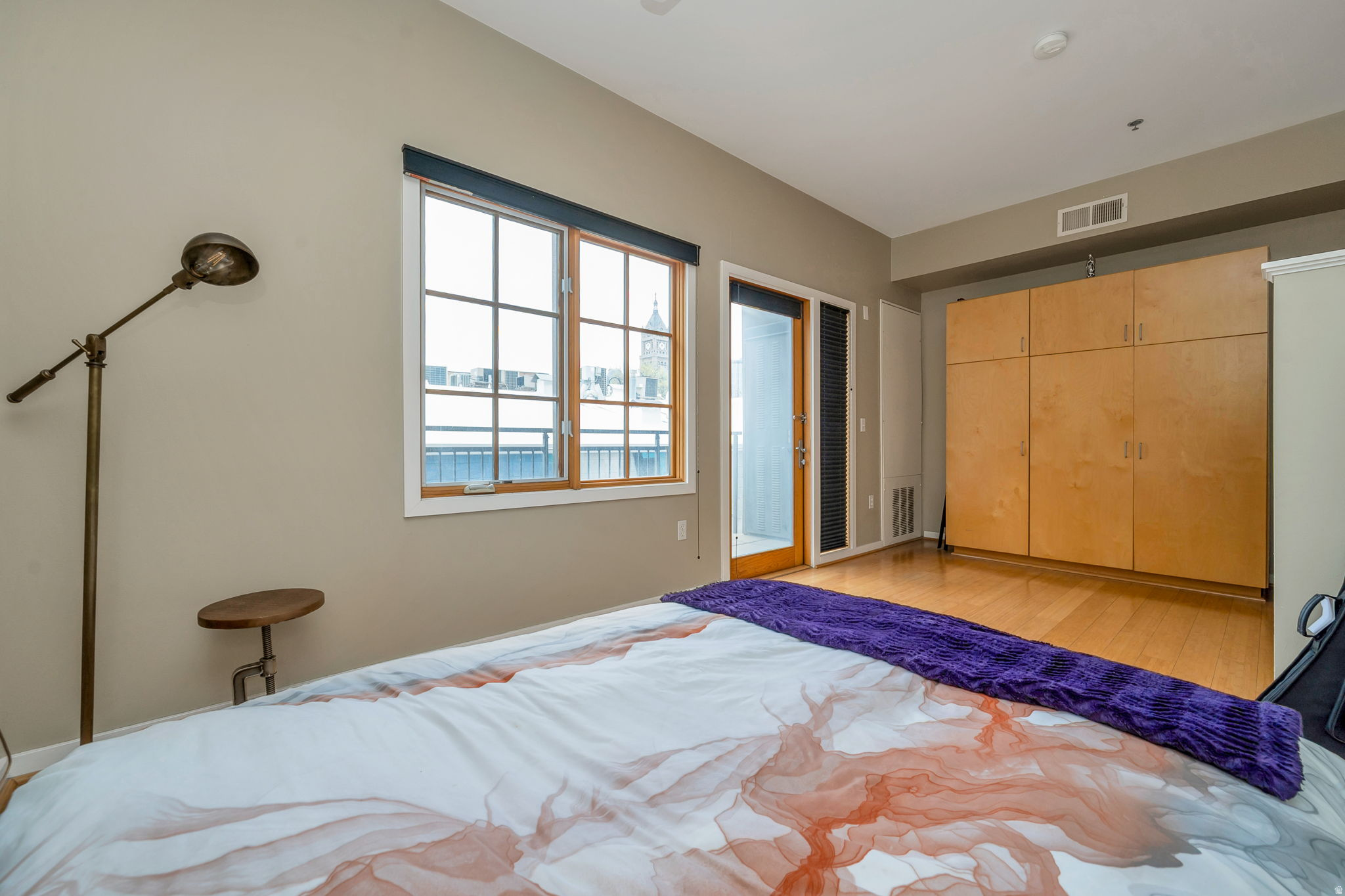 LIBRARY SQUARE - Residential