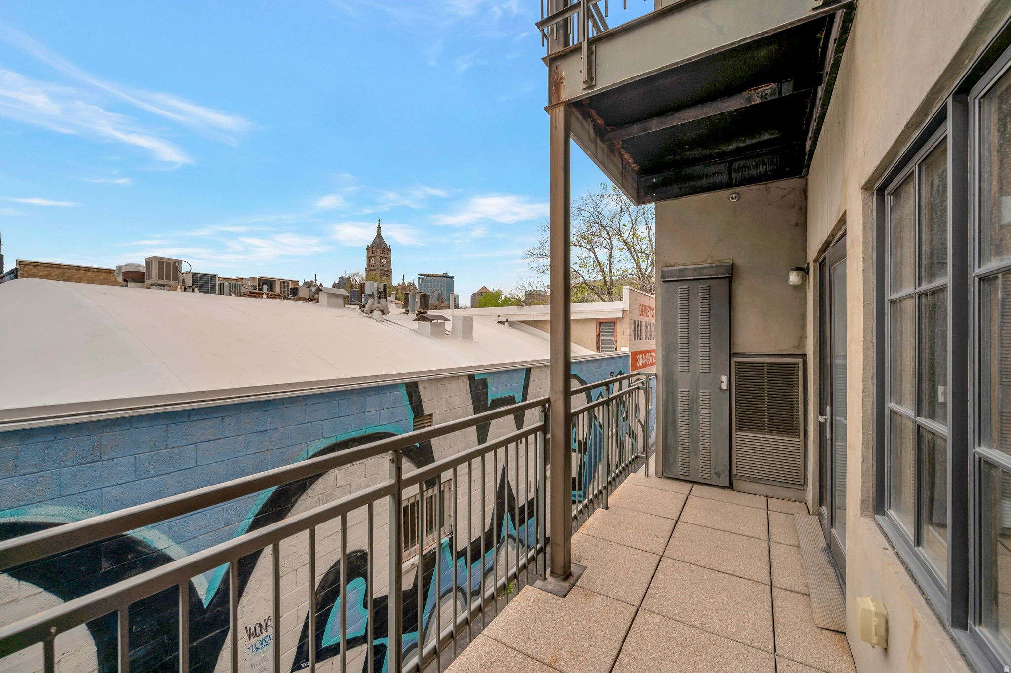 LIBRARY SQUARE - Residential