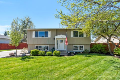 Photo of 634 E PICO ST, Sandy, UT 84070 (MLS # 2149089)