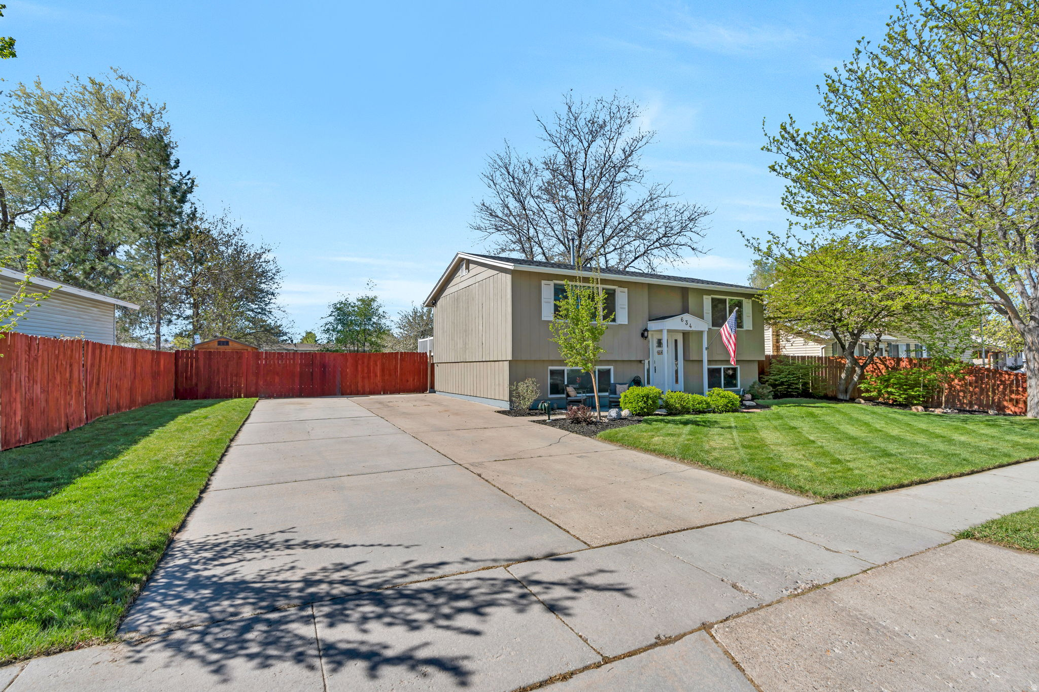 WHITE SANDS - Residential