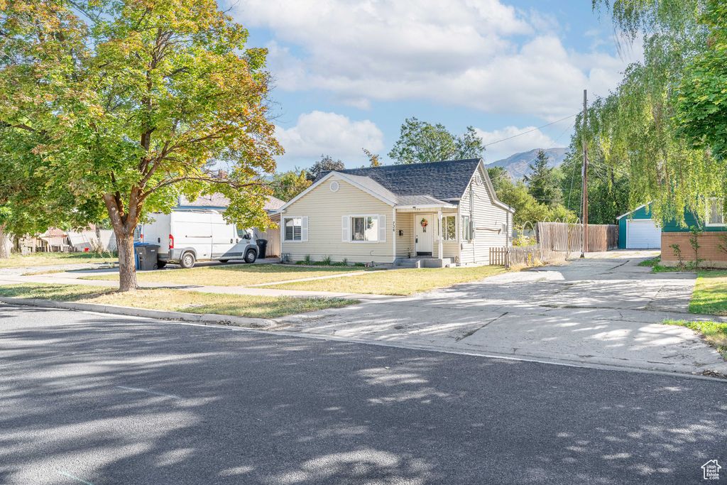 Photo of 736 N 100 E, Logan, UT 84321 (MLS # 2110547)