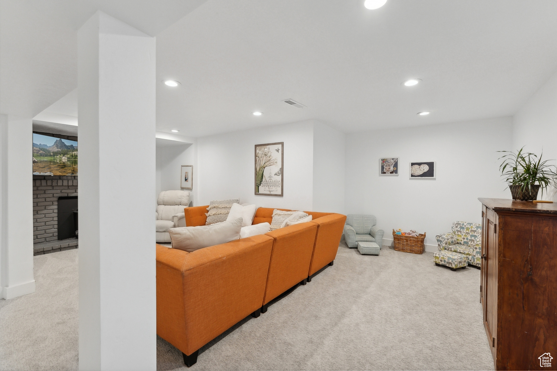 Salt Lake City, Utah 84109, United States, 6 Bedrooms Bedrooms, ,3 BathroomsBathrooms,Residential,Active,125586