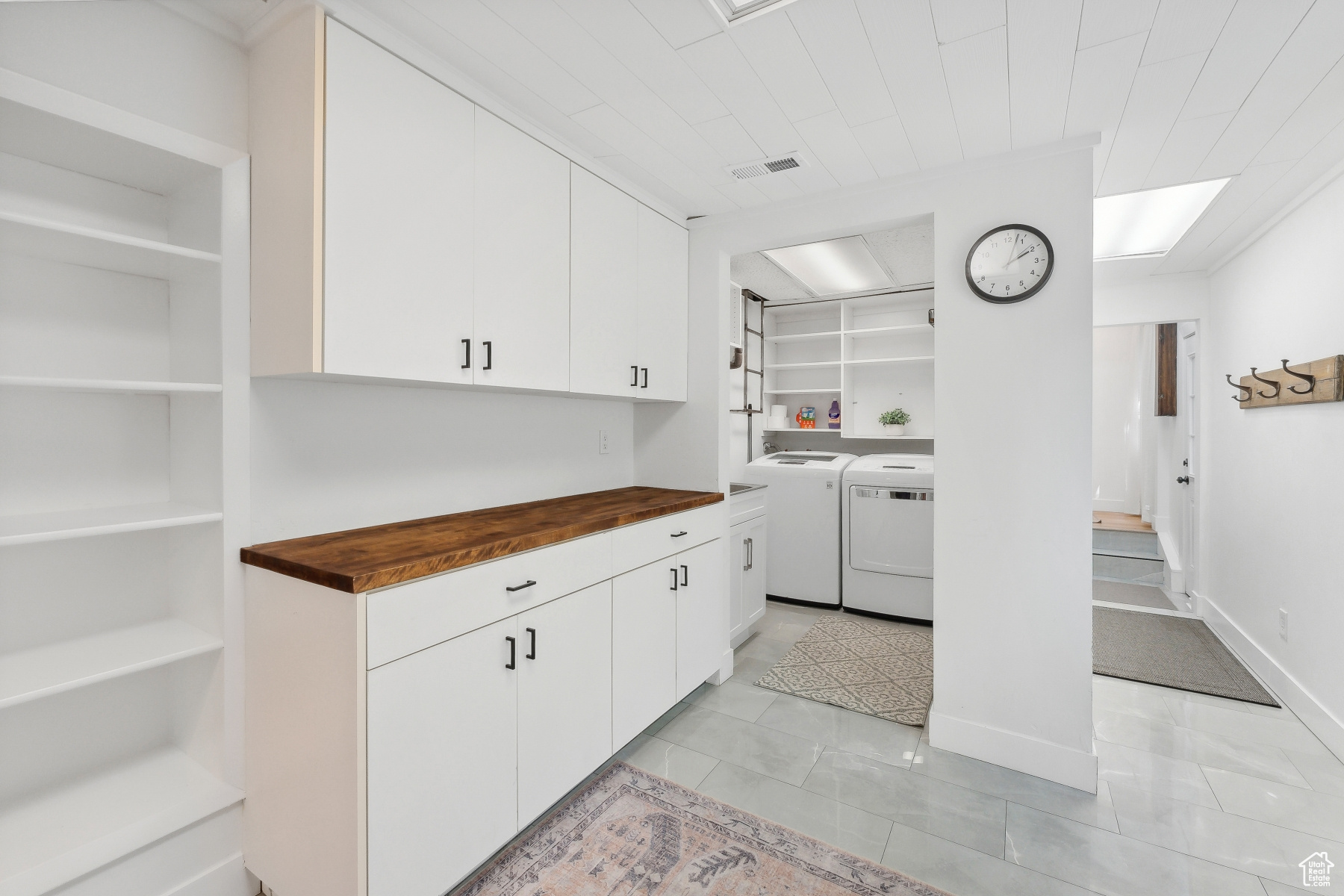 Salt Lake City, Utah 84109, United States, 6 Bedrooms Bedrooms, ,3 BathroomsBathrooms,Residential,Active,125586