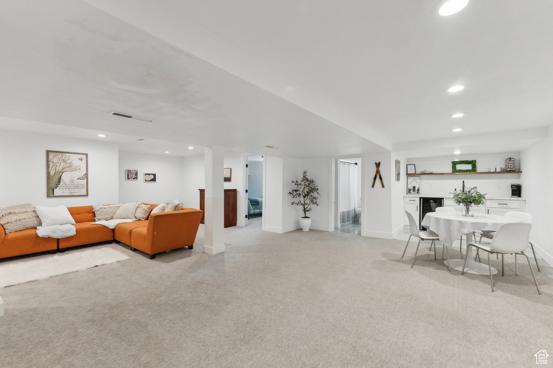 Salt Lake City, Utah 84109, United States, 6 Bedrooms Bedrooms, ,3 BathroomsBathrooms,Residential,Active,125586