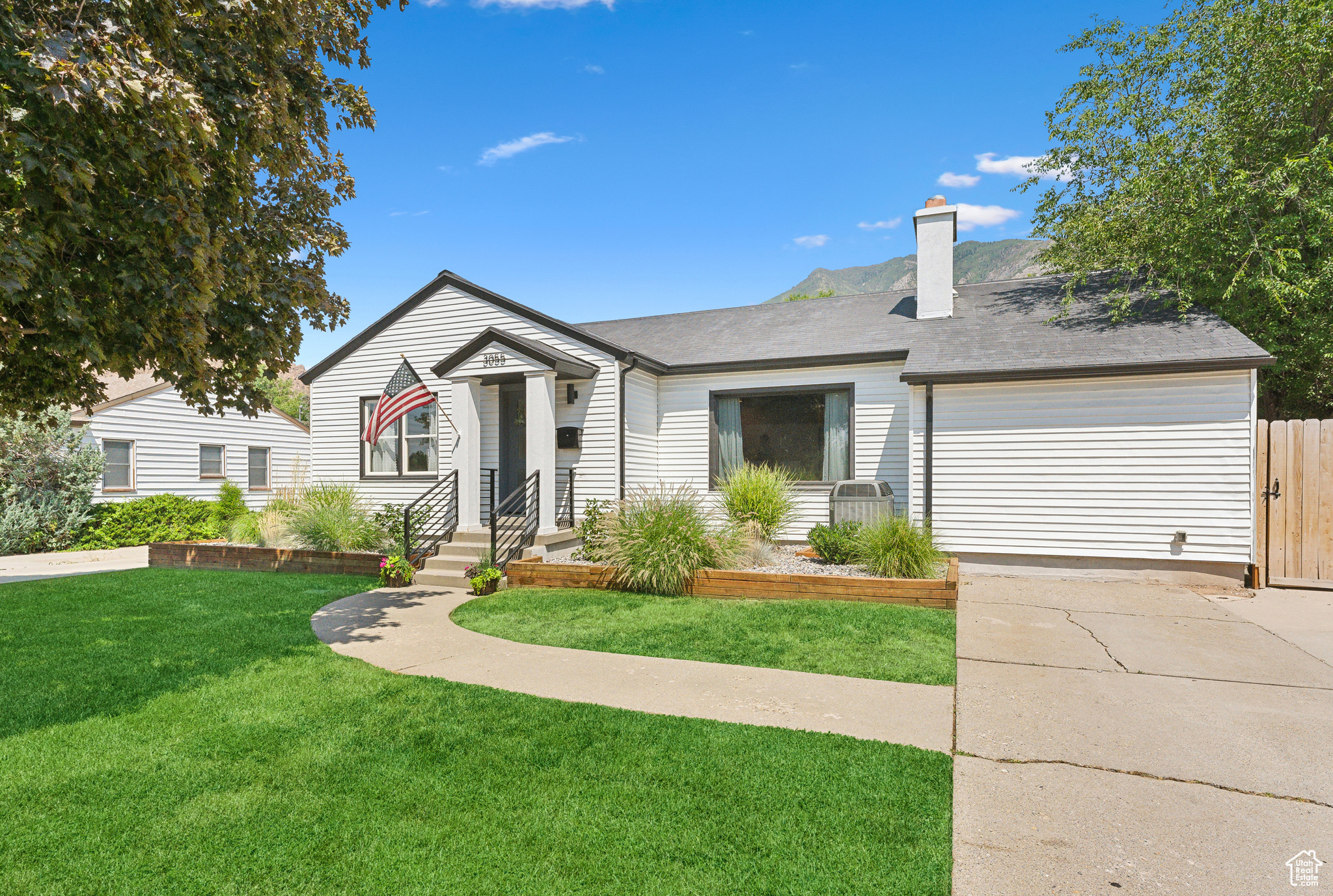 Salt Lake City, Utah 84109, United States, 6 Bedrooms Bedrooms, ,3 BathroomsBathrooms,Residential,Active,125586