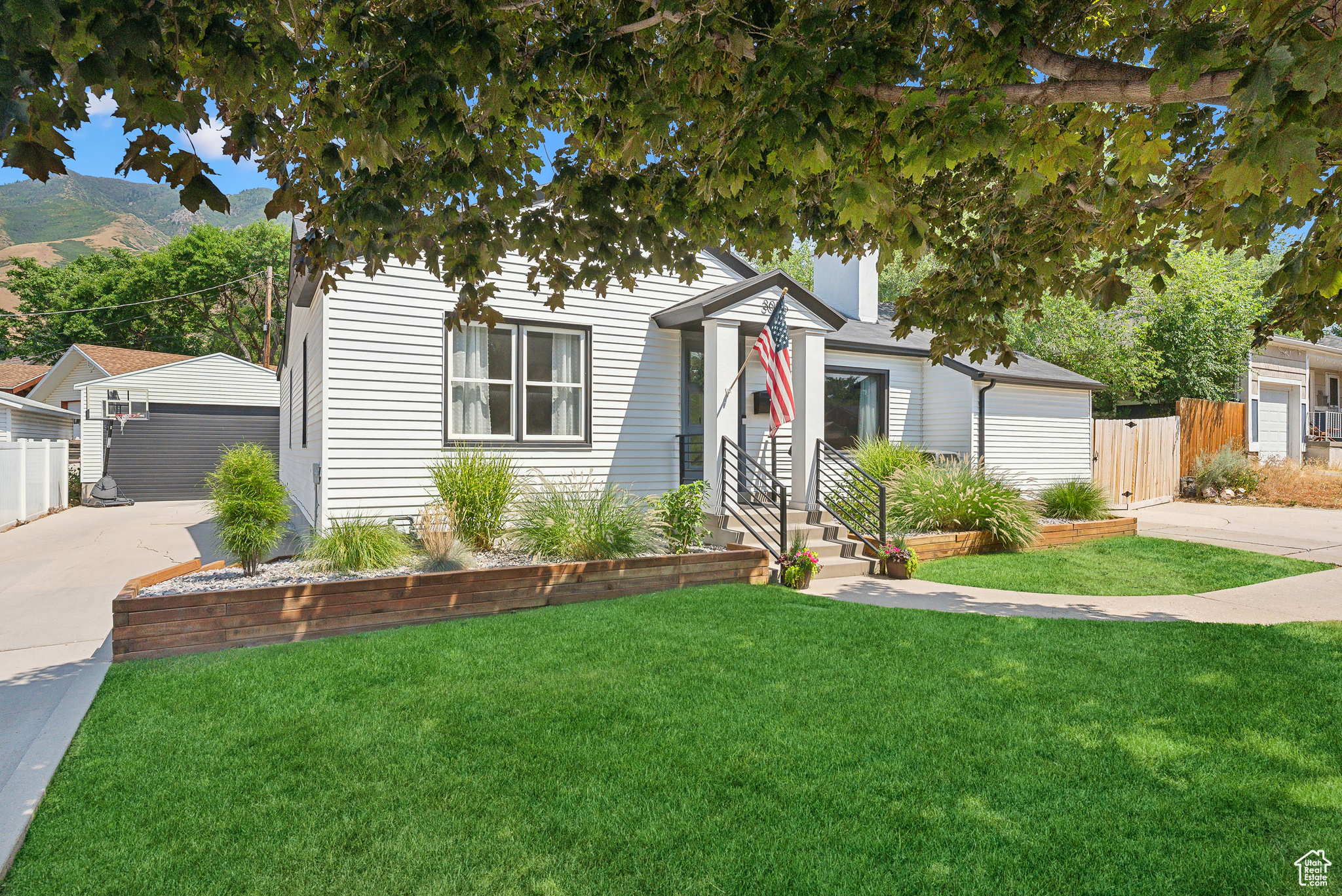 Salt Lake City, Utah 84109, United States, 6 Bedrooms Bedrooms, ,3 BathroomsBathrooms,Residential,Active,125586