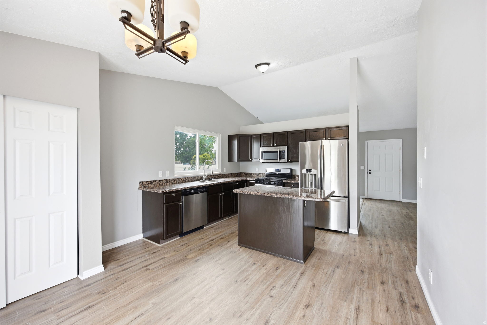 ENSIGN PARK - Residential
