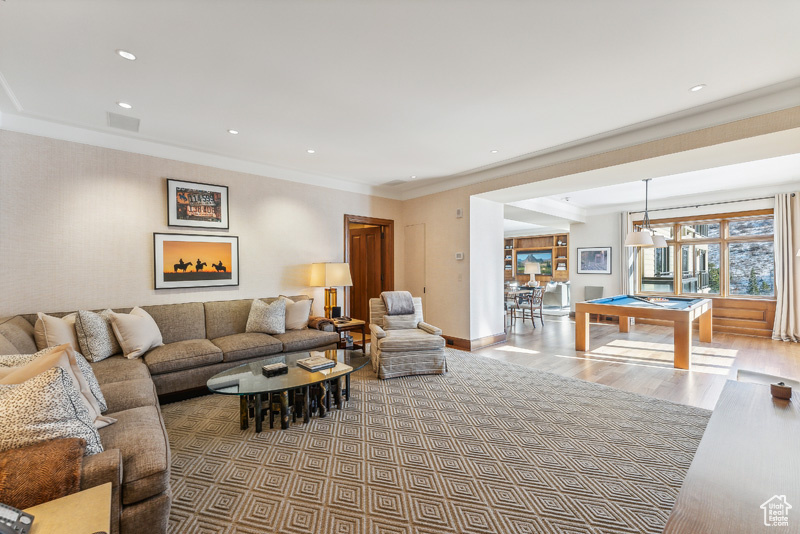 ST. REGIS - Residential