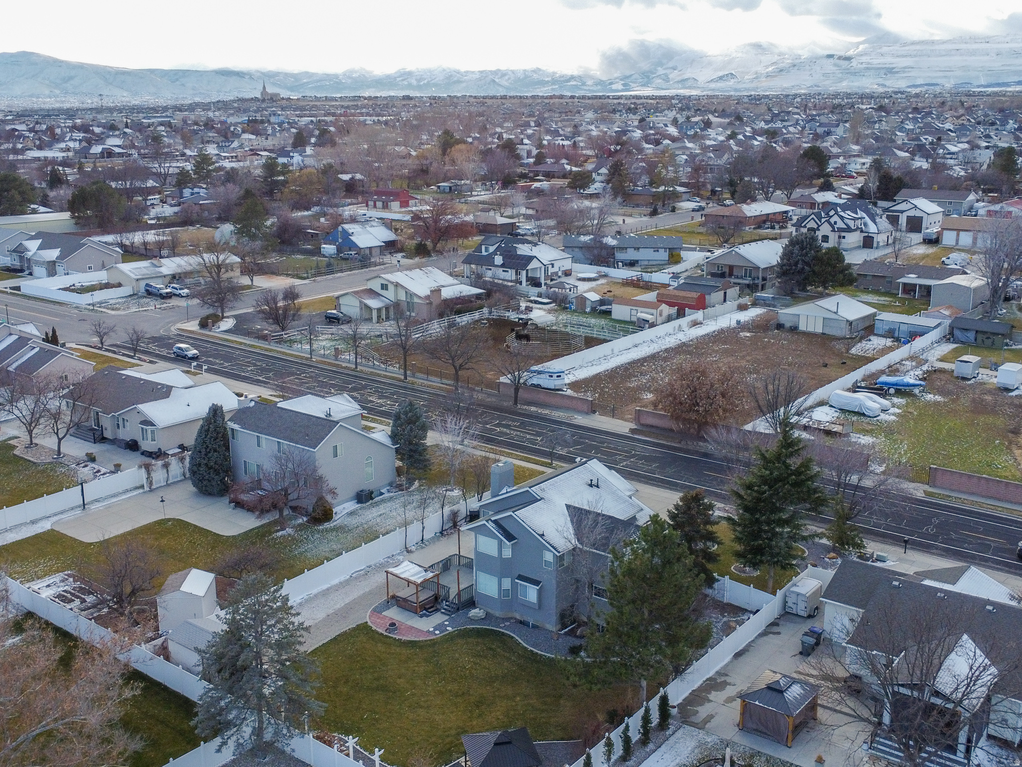 LINCOLN ESTATES - Residential