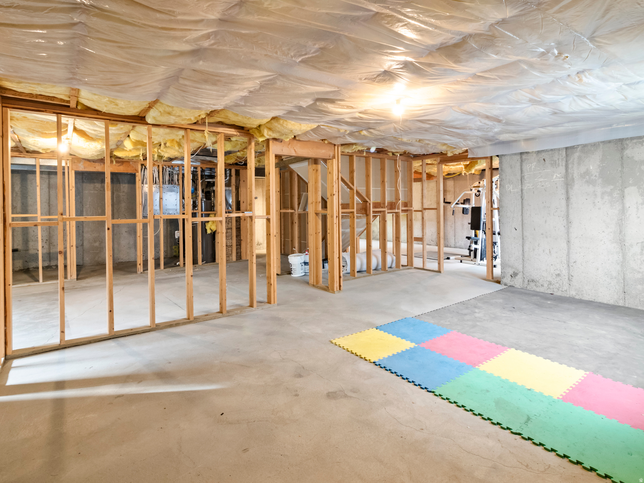 LINCOLN ESTATES - Residential