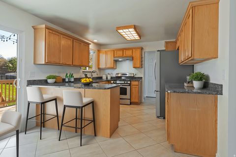 Tiny photo for 10543 S WEEPING WILLOW DR E, Sandy, UT 84070 (MLS # 2123089)