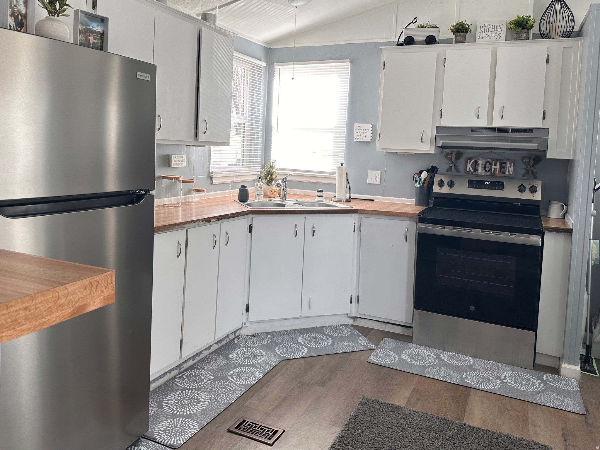 MILE HIGH - Residential