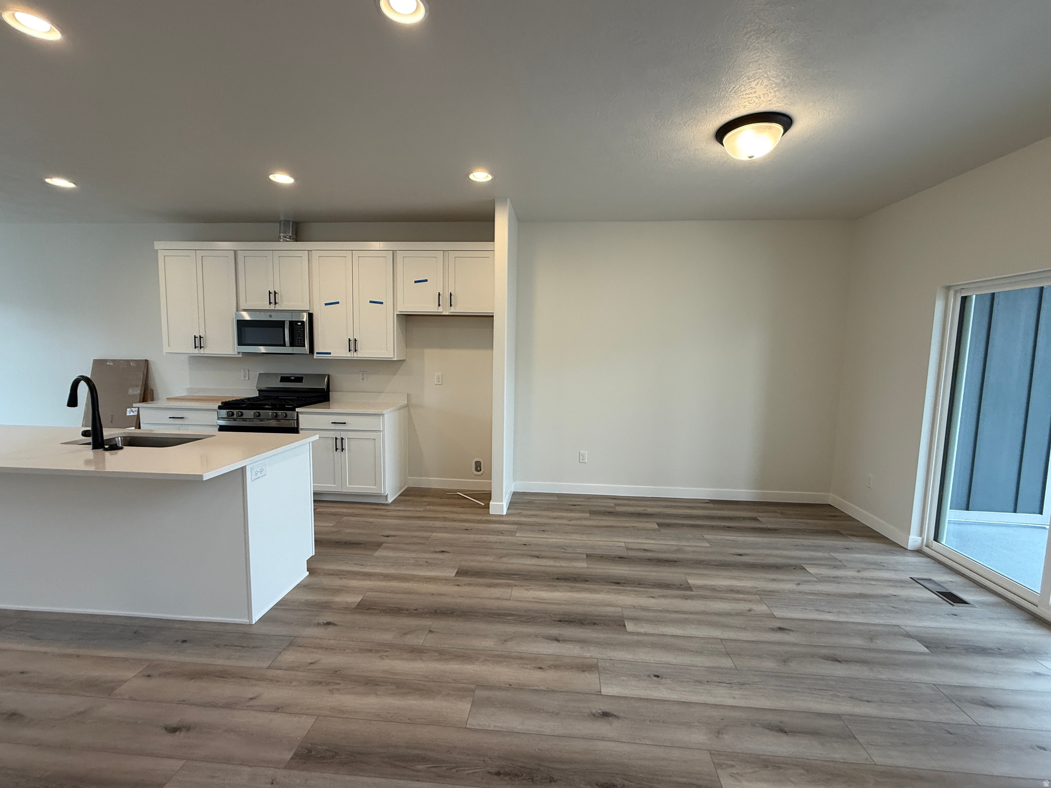 MEADOWBROOK - Residential