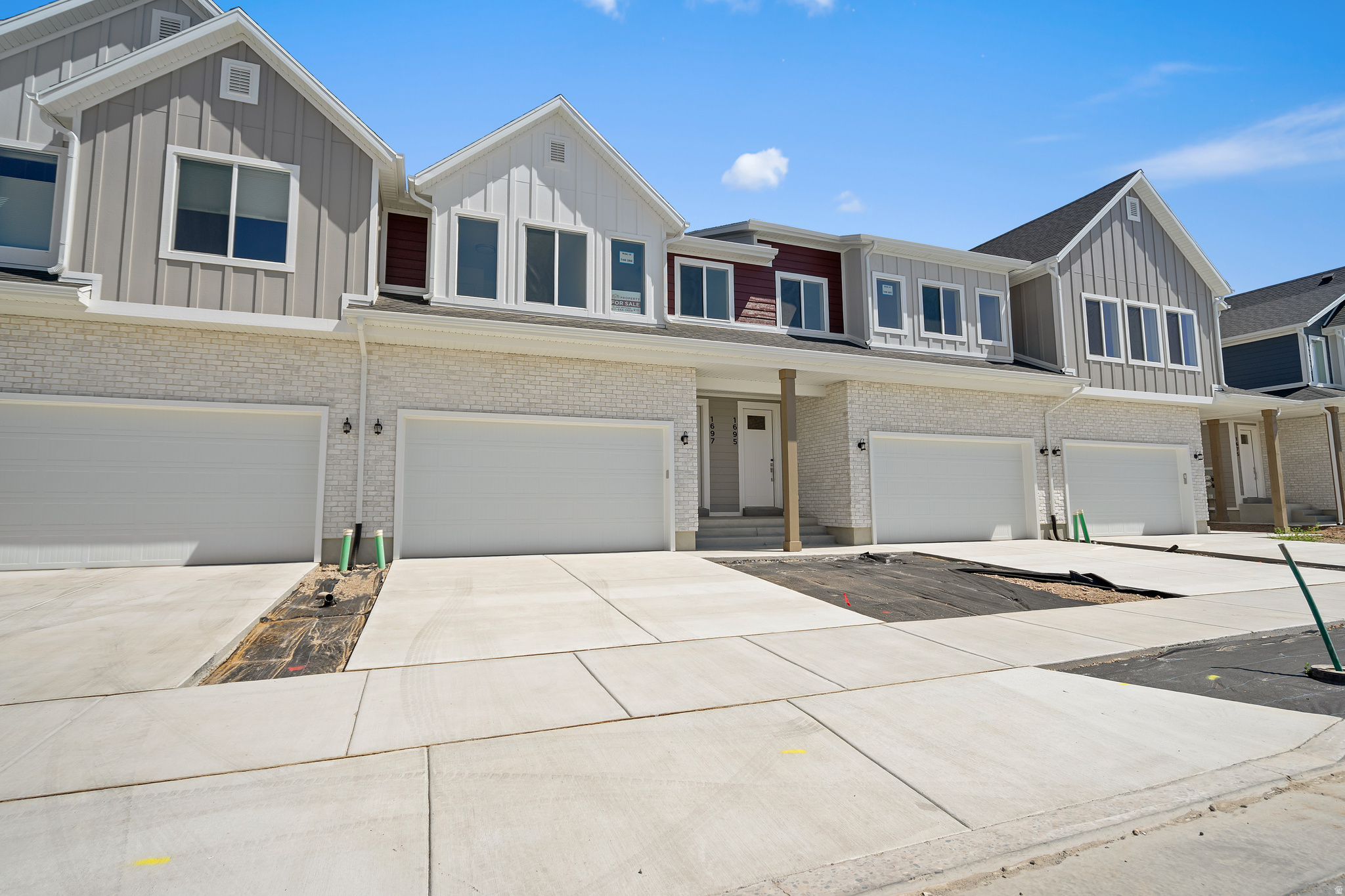 RC'S PARKWEST - Residential