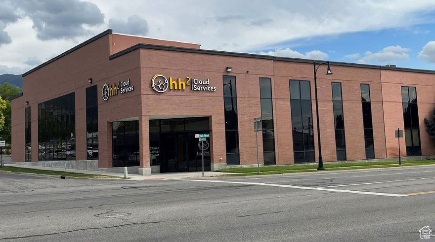 17,506 SF available  8,015 SF main floor  3,731 SF upper floor  4,453 SF upper floor  1,307 SF upper floor (training room)  Master LED: September 30, 2025  Floor to ceiling glass entrance  Numerous amenities and services located within walking distance  Generous daytime parking  Easy access to I-15  17,000 cars/day on Main Street