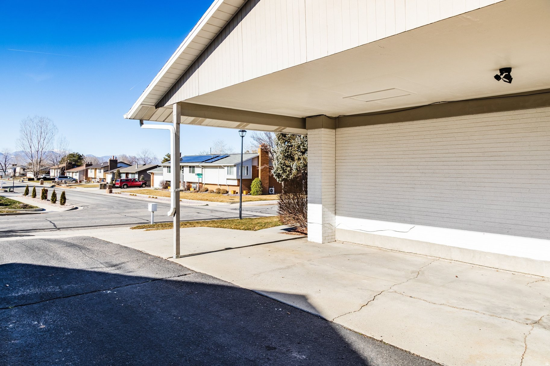 WHITE CITY - Residential