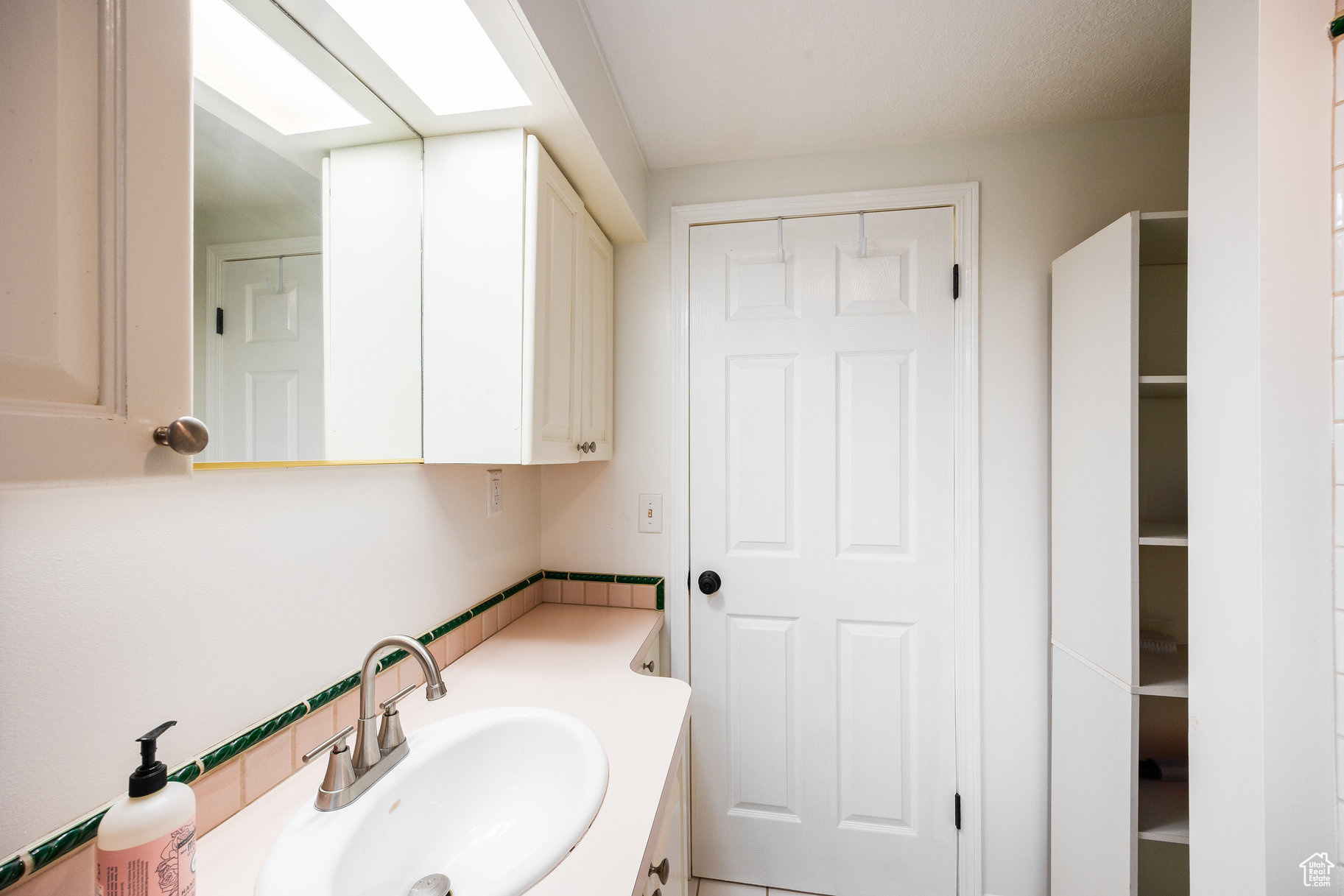 WHITE CITY - Residential