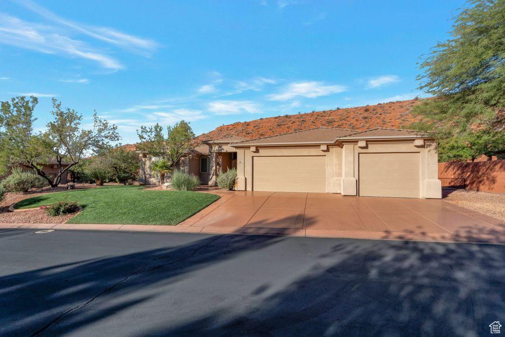 Photo of 1691 N PALO VERDA DR, Saint George, UT 84770 (MLS # 2115587)