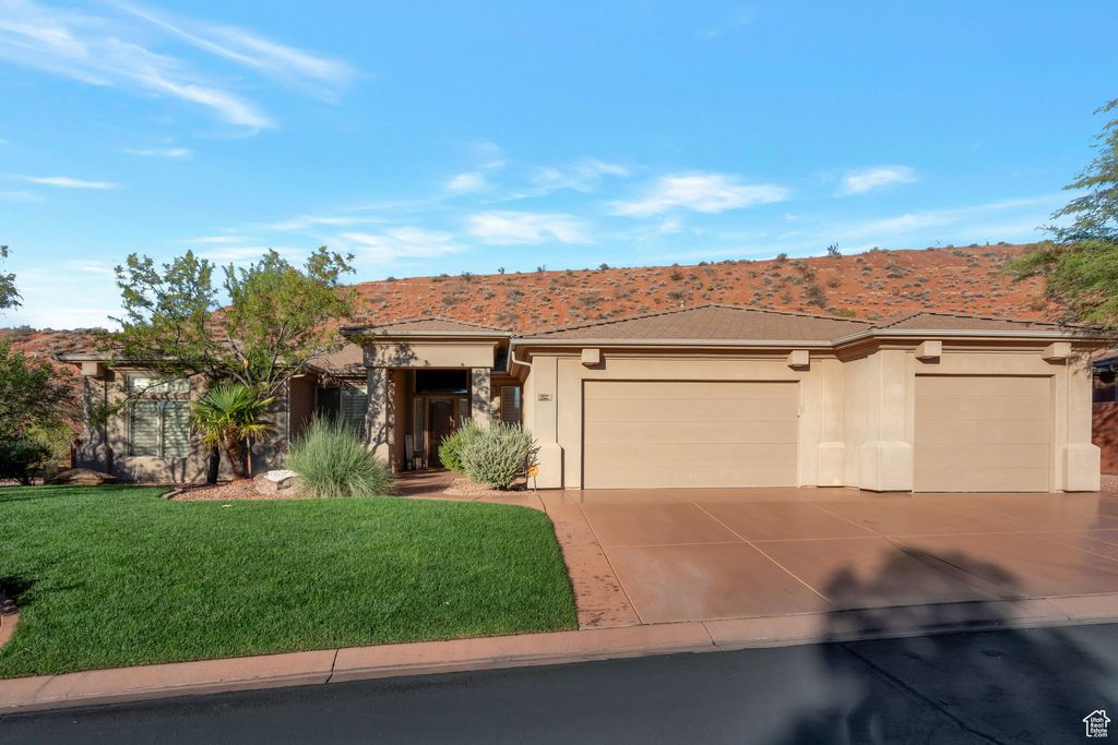 Photo of 1691 N PALO VERDA DR, Saint George, UT 84770 (MLS # 2115587)