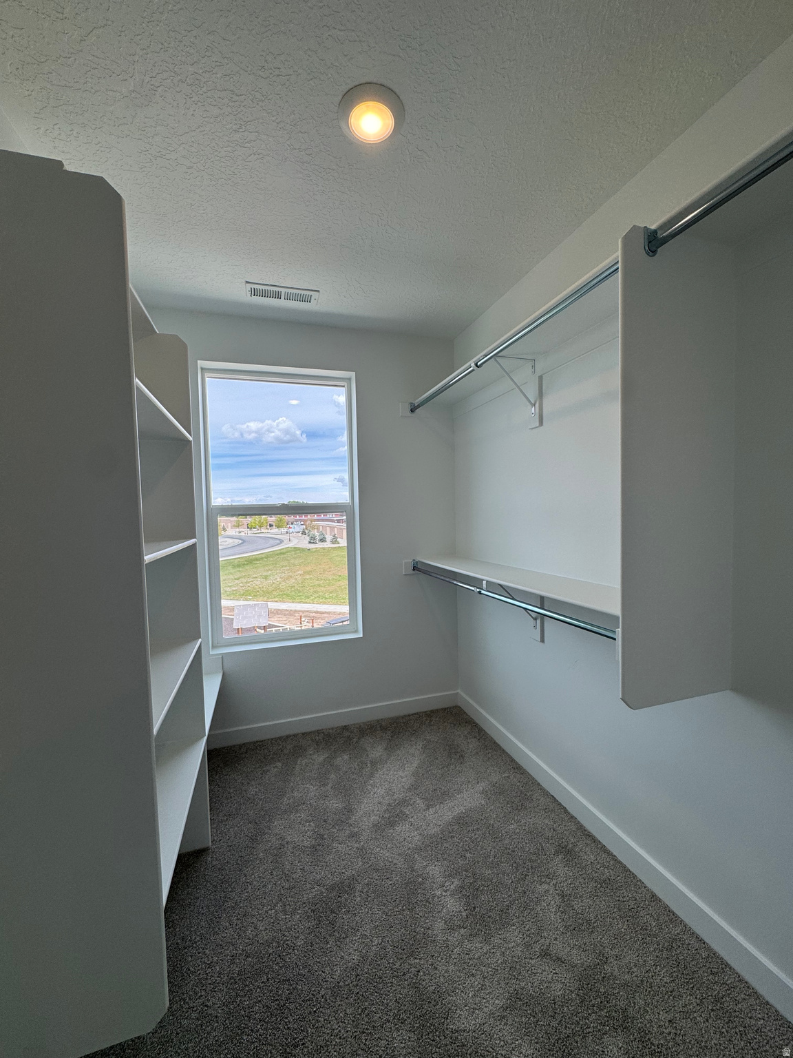 TRAILSIDE - Residential