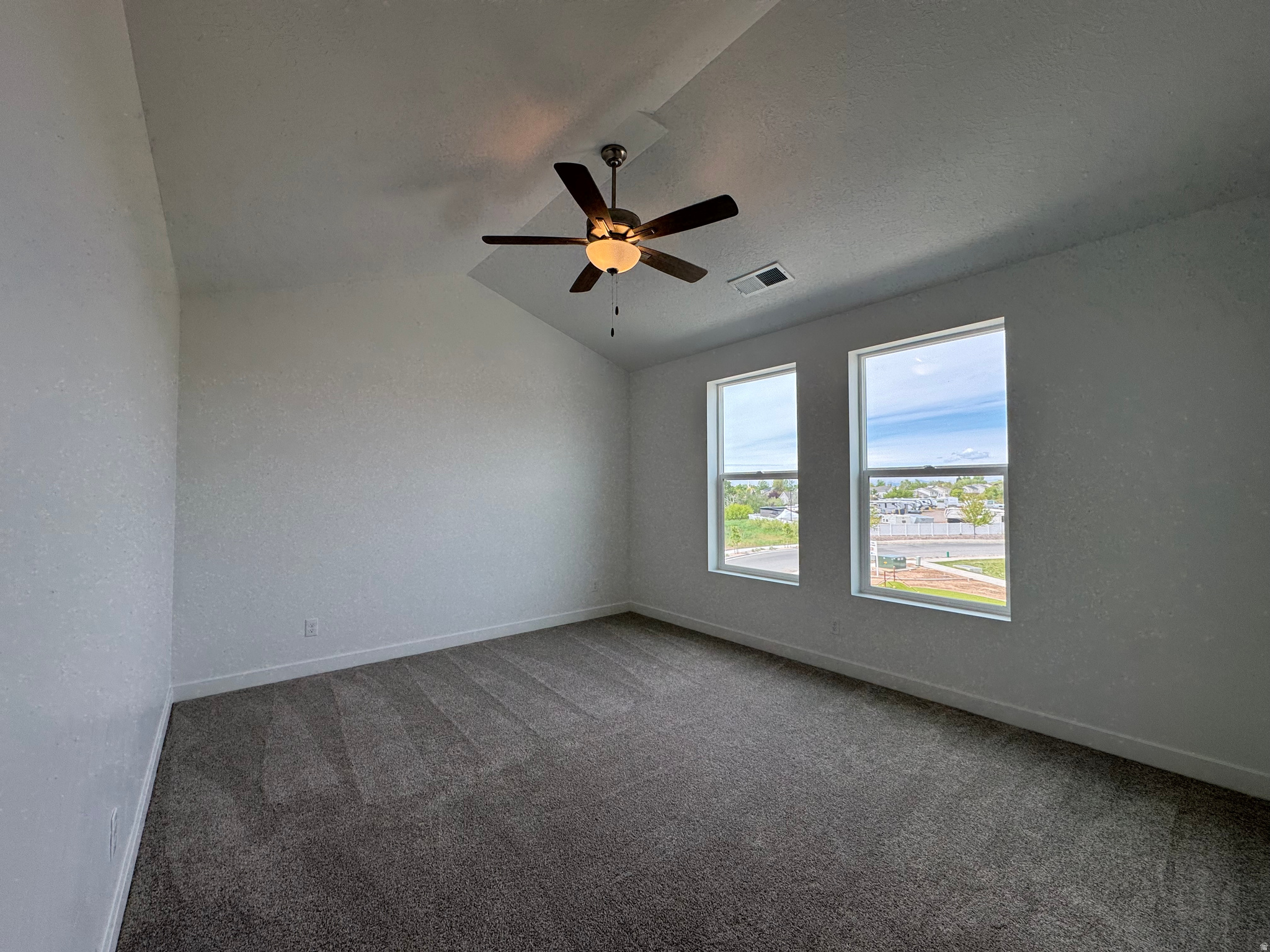 TRAILSIDE - Residential