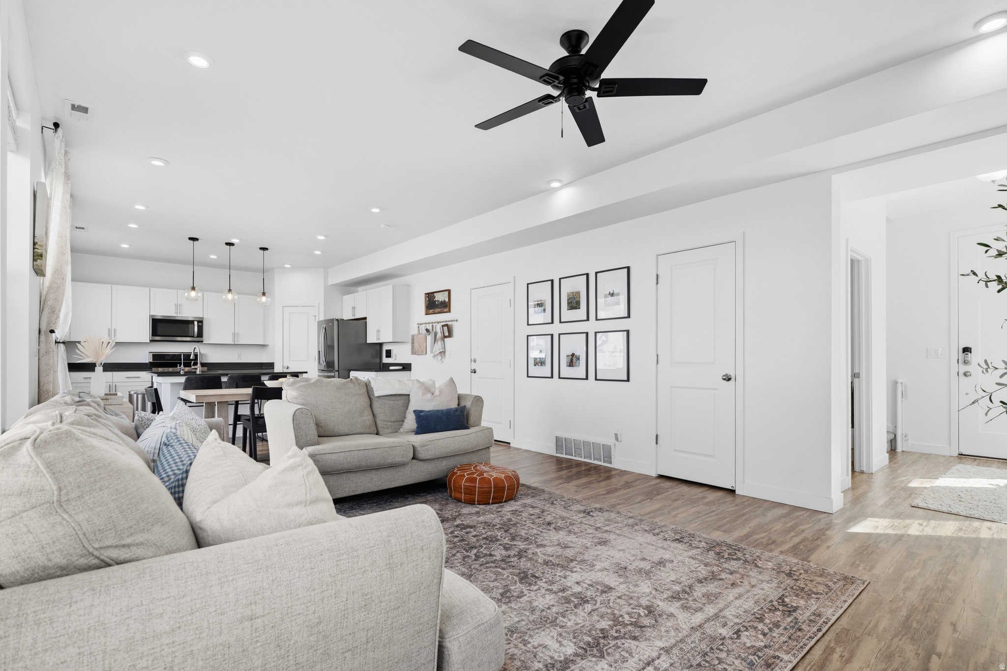 THE FIELDS - Residential