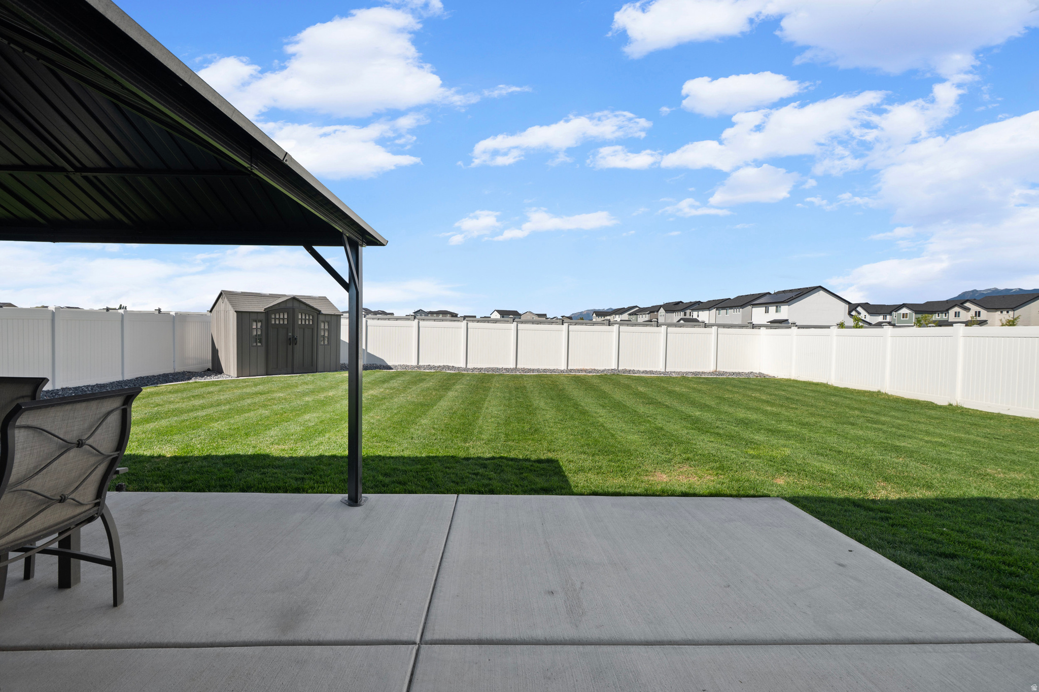 THE FIELDS - Residential