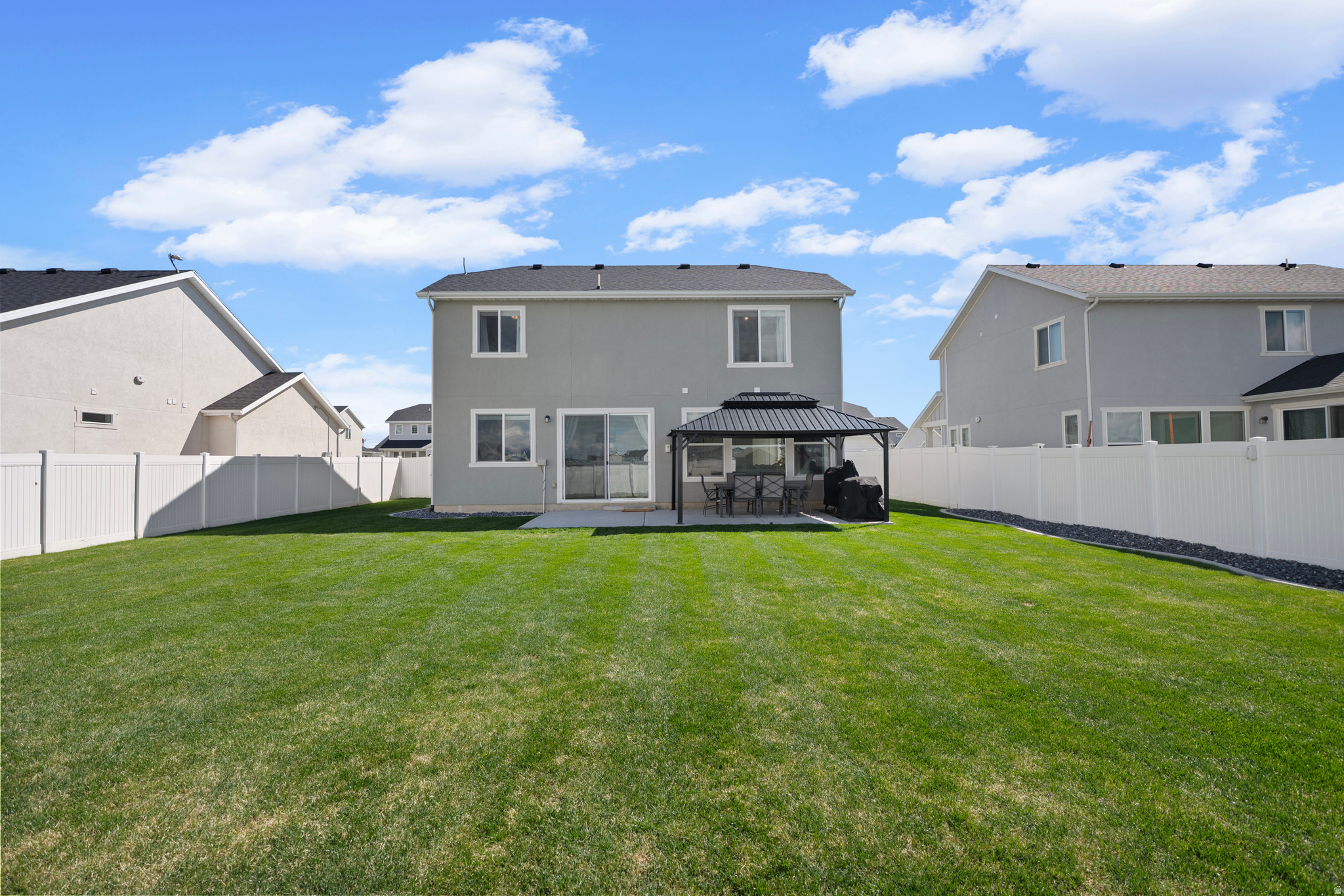 THE FIELDS - Residential