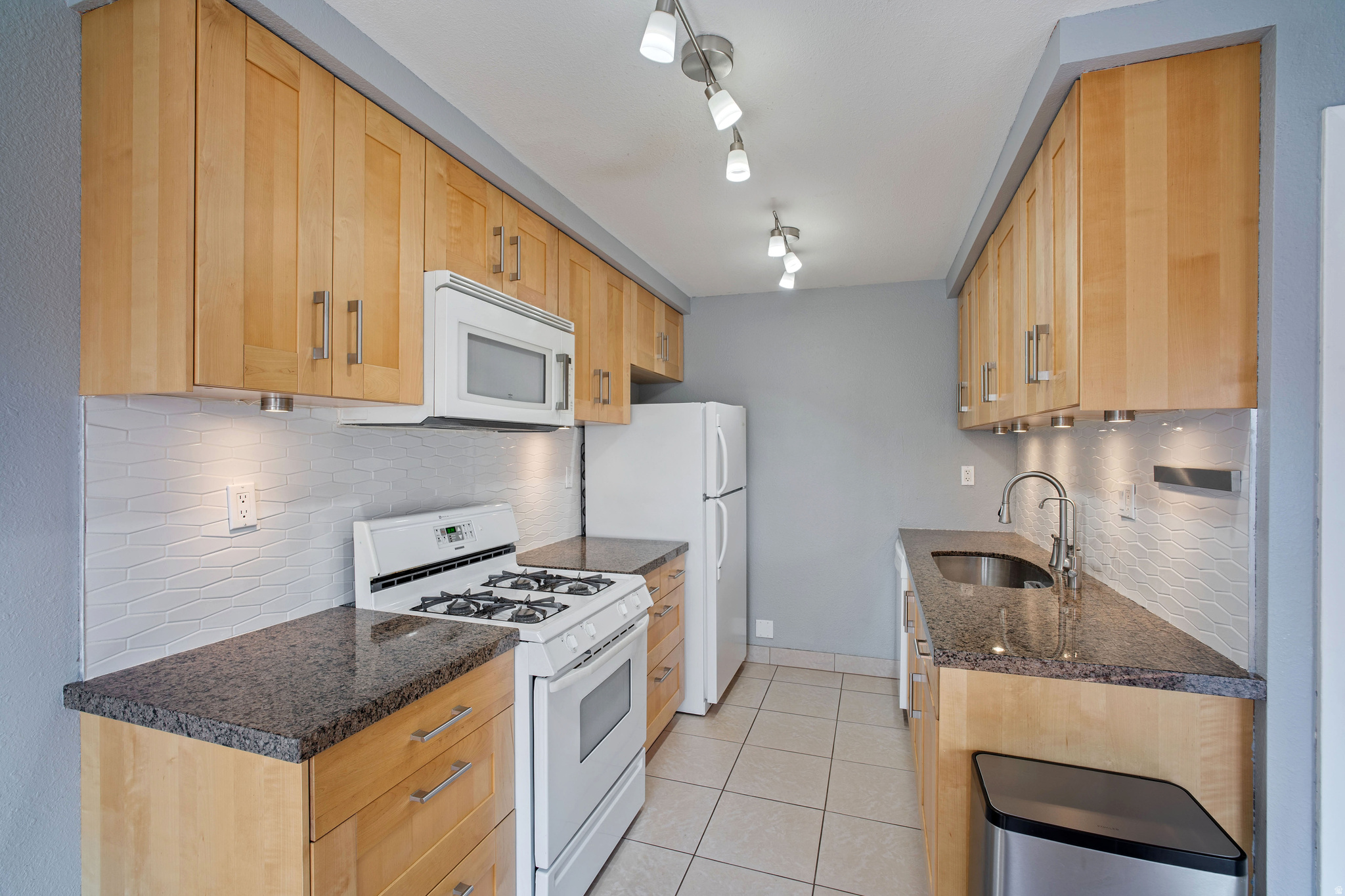 WILLOWBROOK - Residential