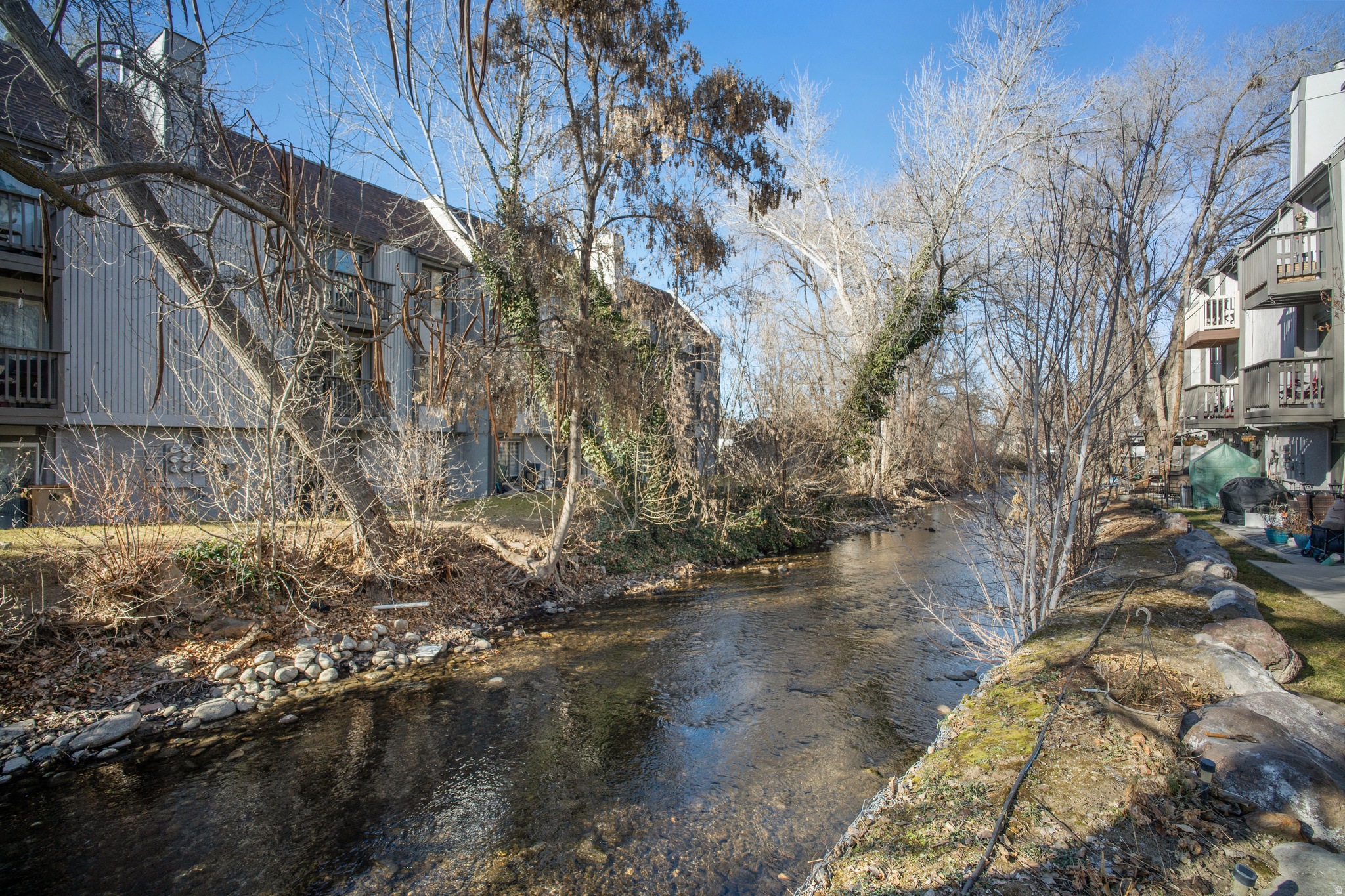 WILLOWBROOK - Residential