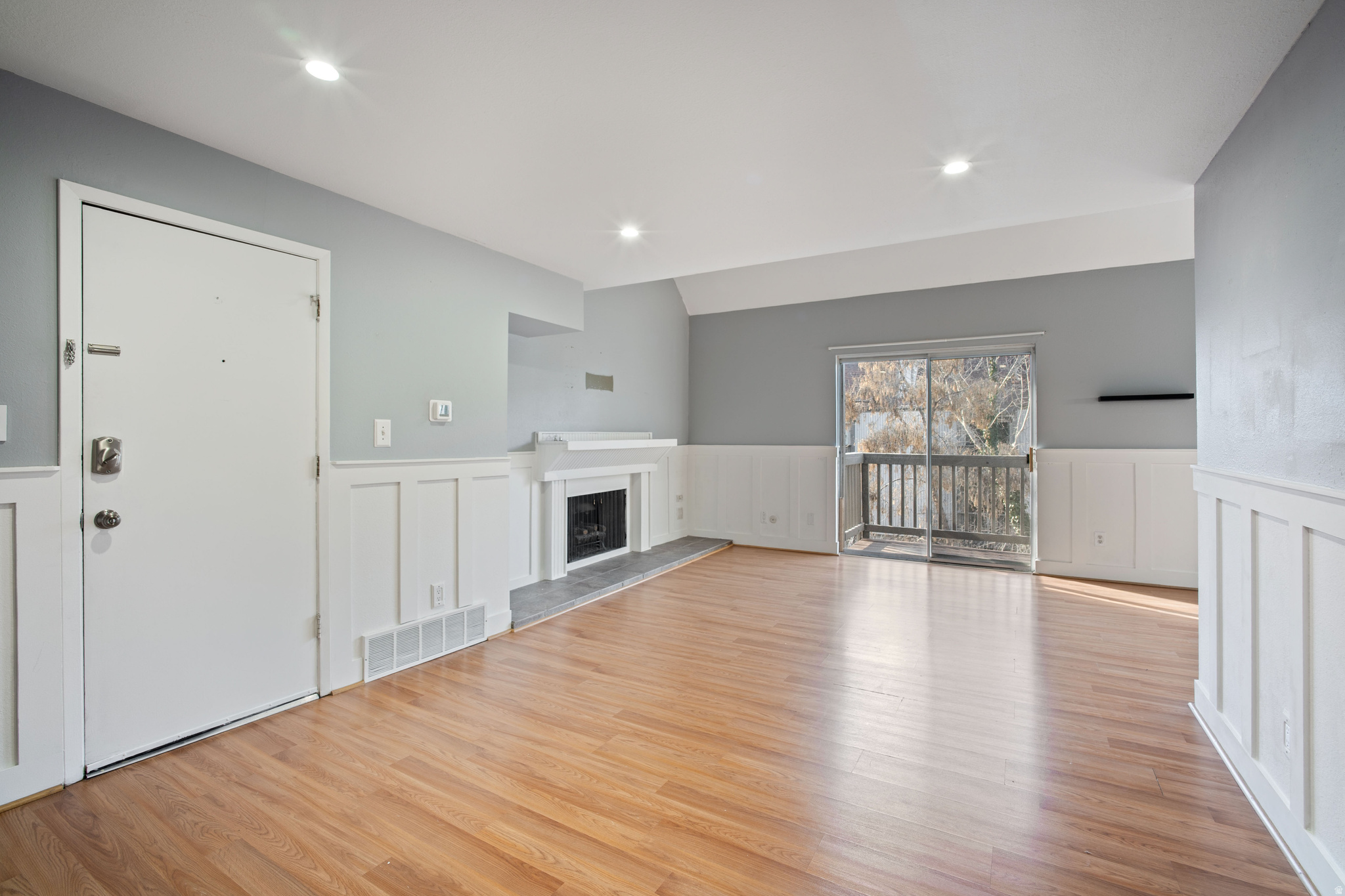 WILLOWBROOK - Residential