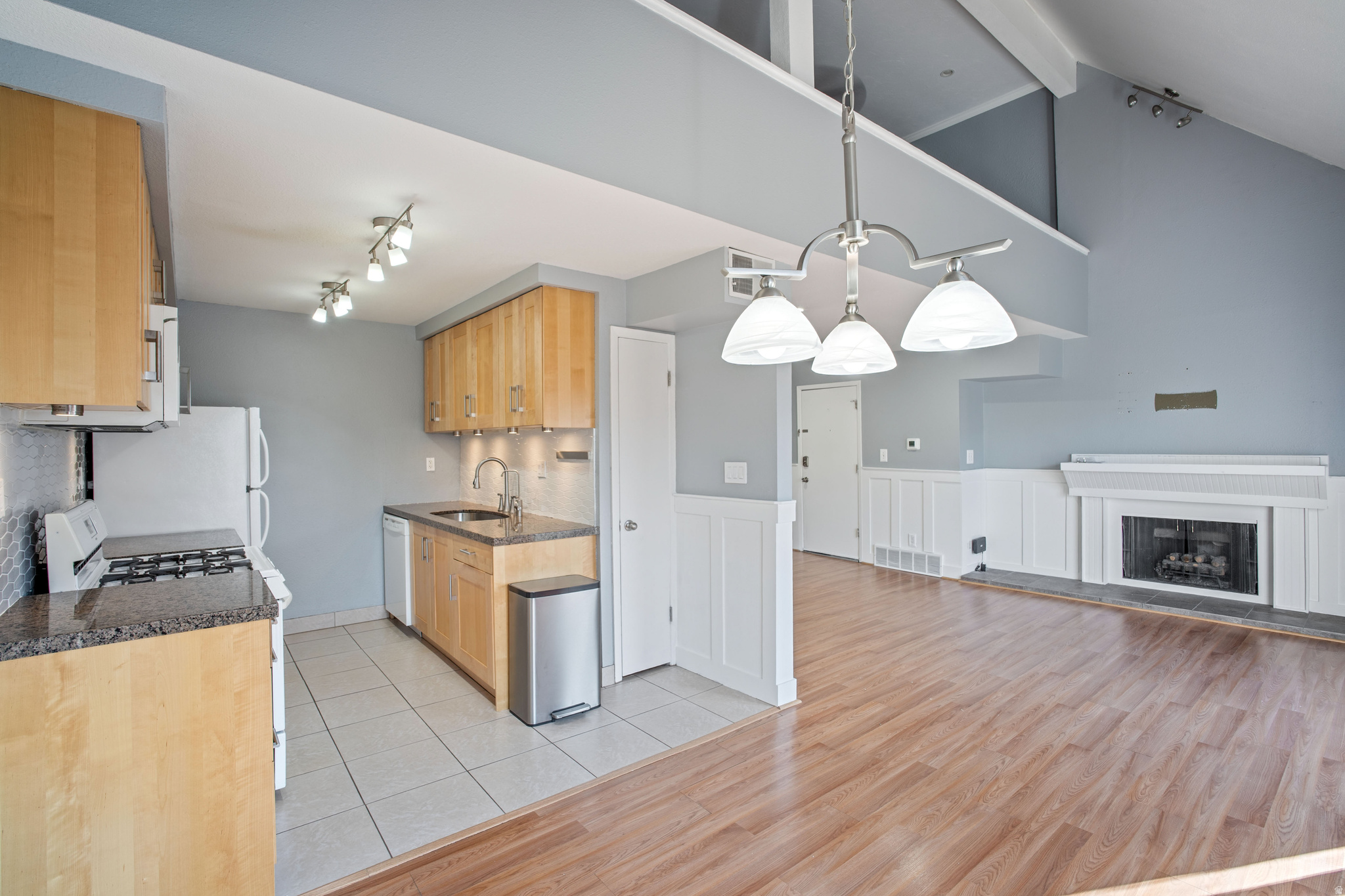 WILLOWBROOK - Residential