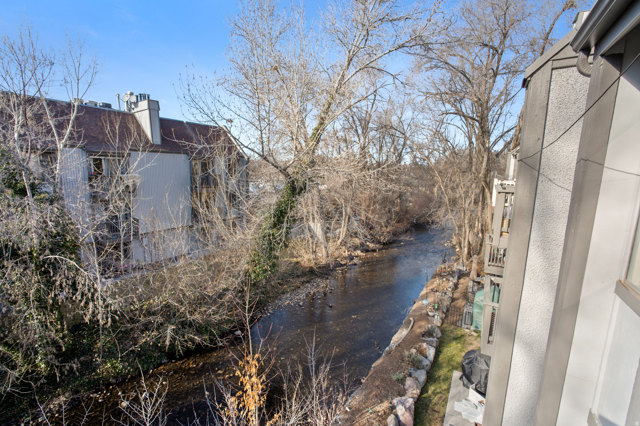 WILLOWBROOK - Residential