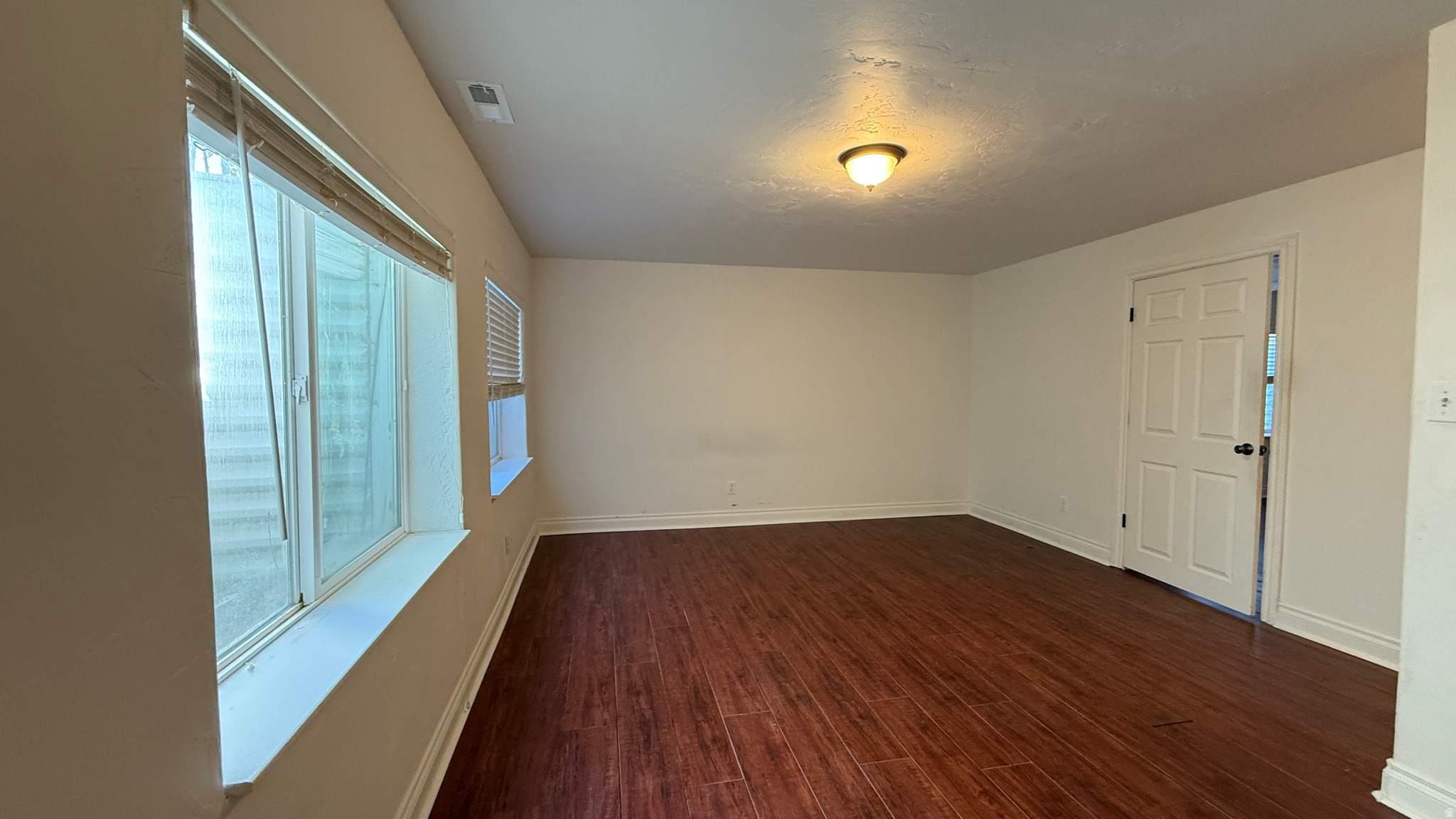 SOMERSET VILLAGE - Residential