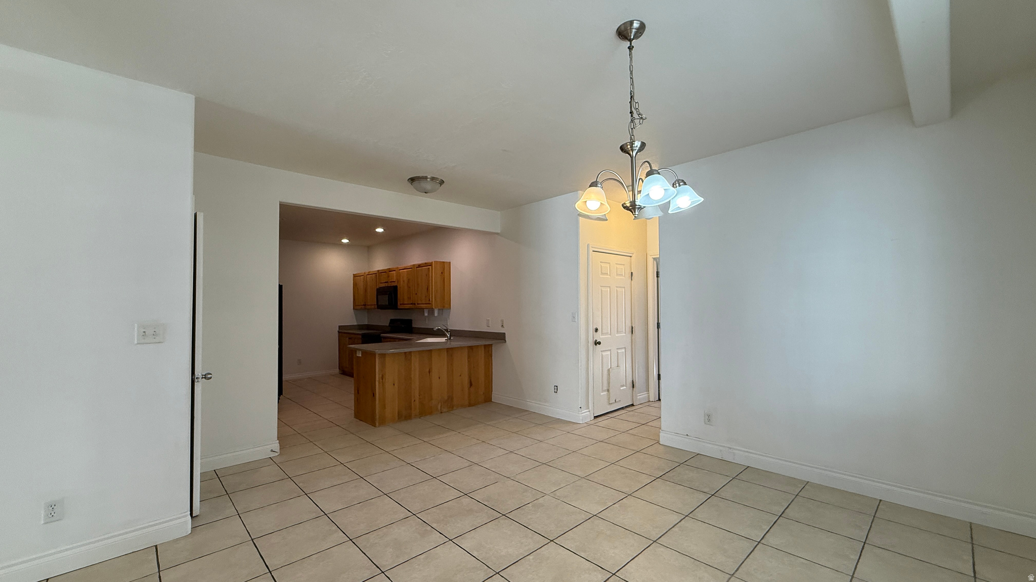 SOMERSET VILLAGE - Residential