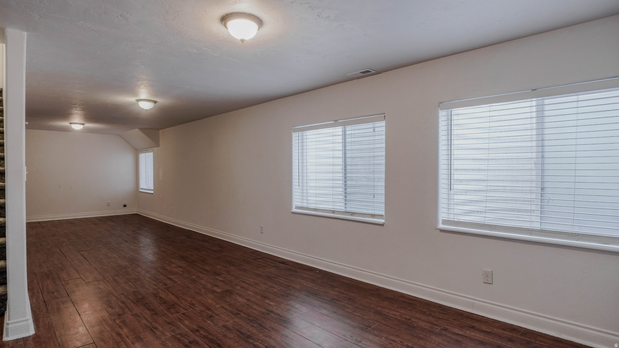 SOMERSET VILLAGE - Residential