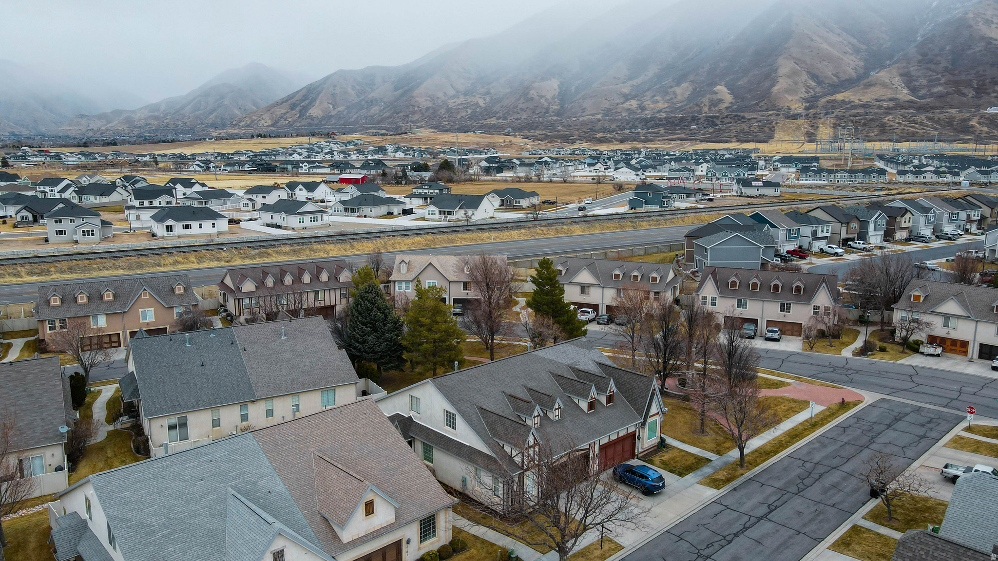 SOMERSET VILLAGE - Residential