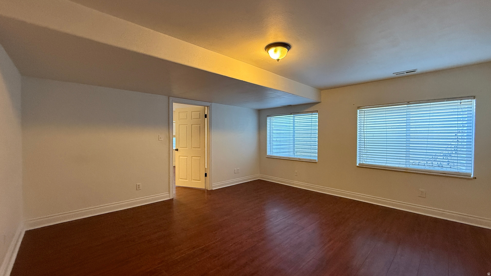 SOMERSET VILLAGE - Residential