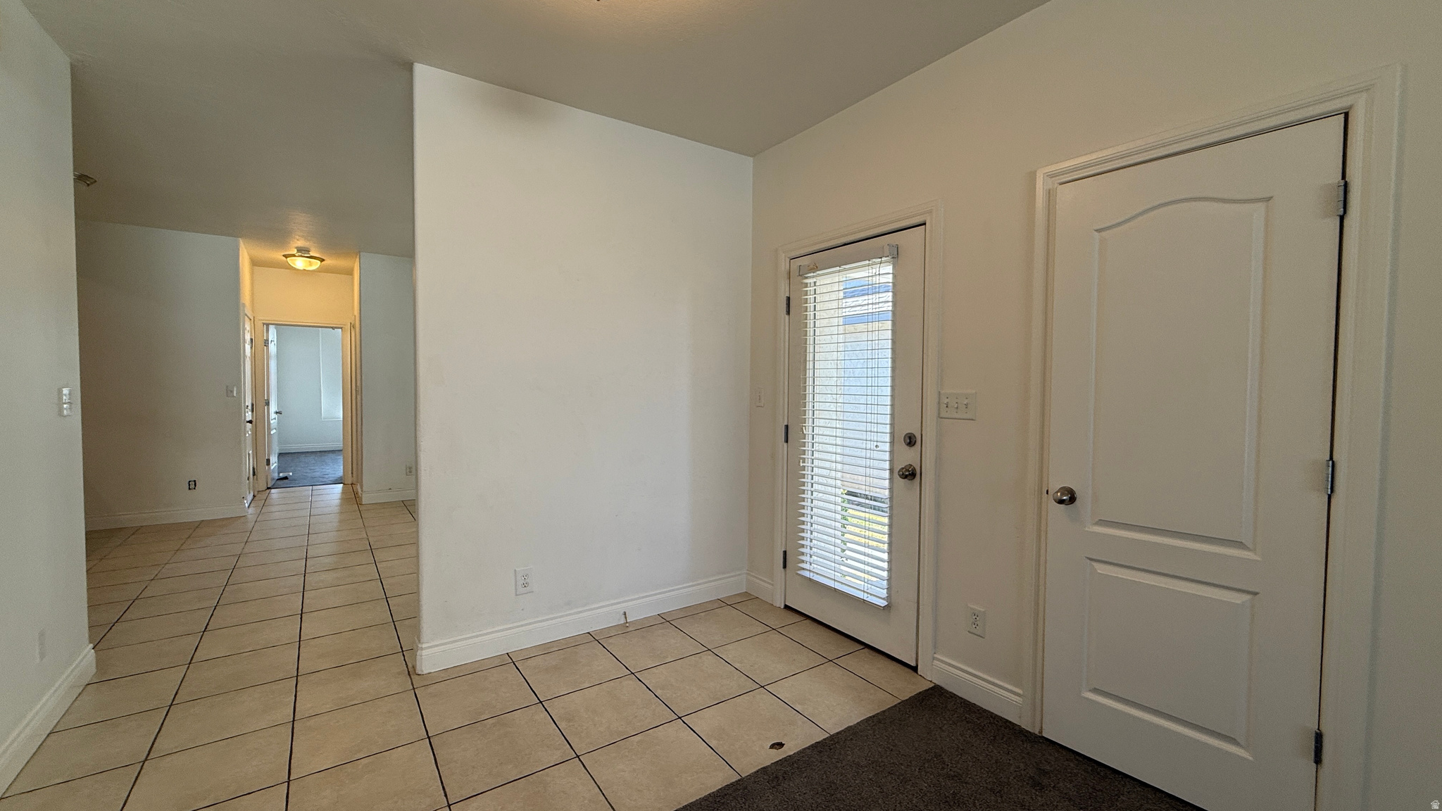 SOMERSET VILLAGE - Residential