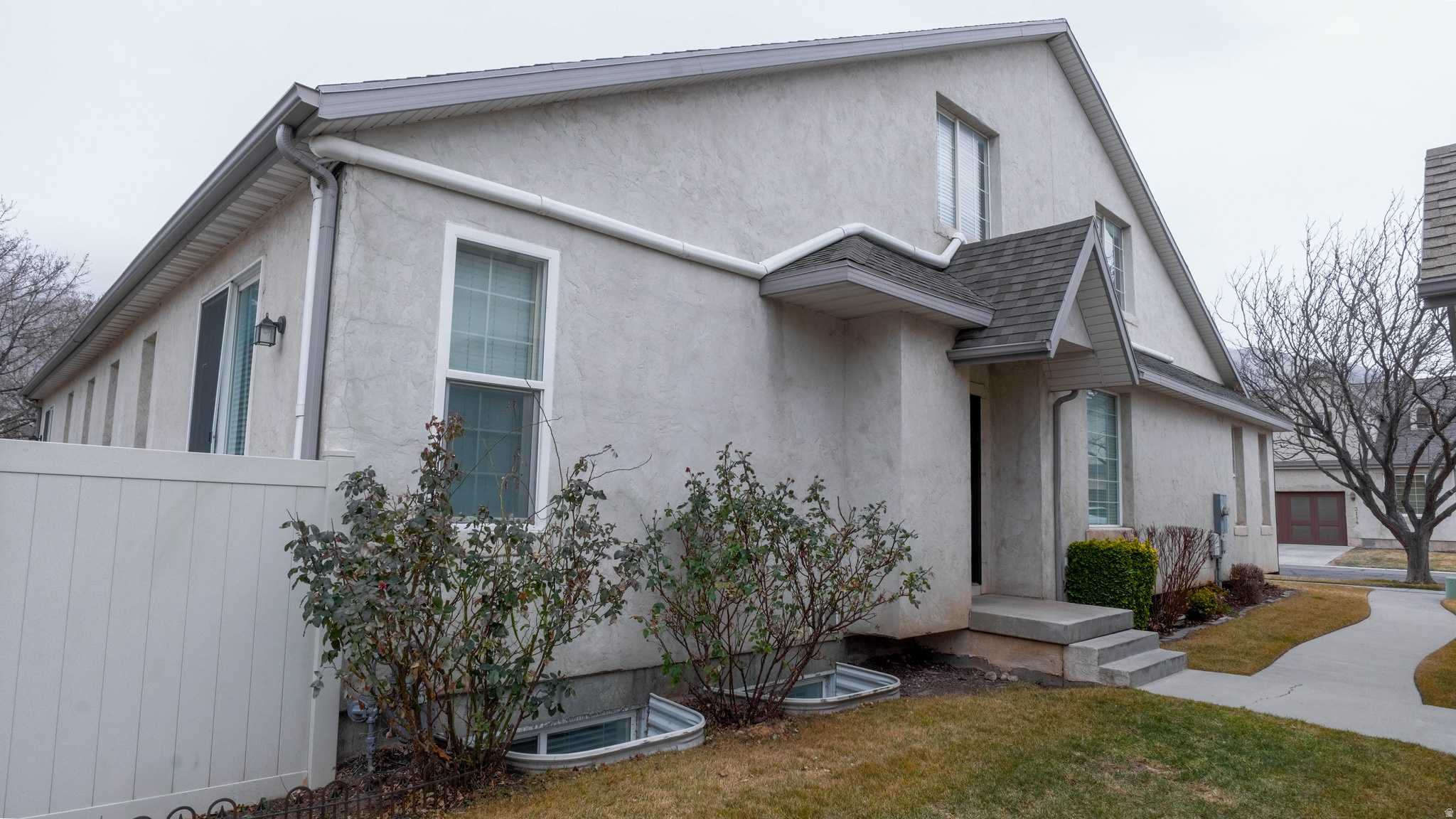 SOMERSET VILLAGE - Residential