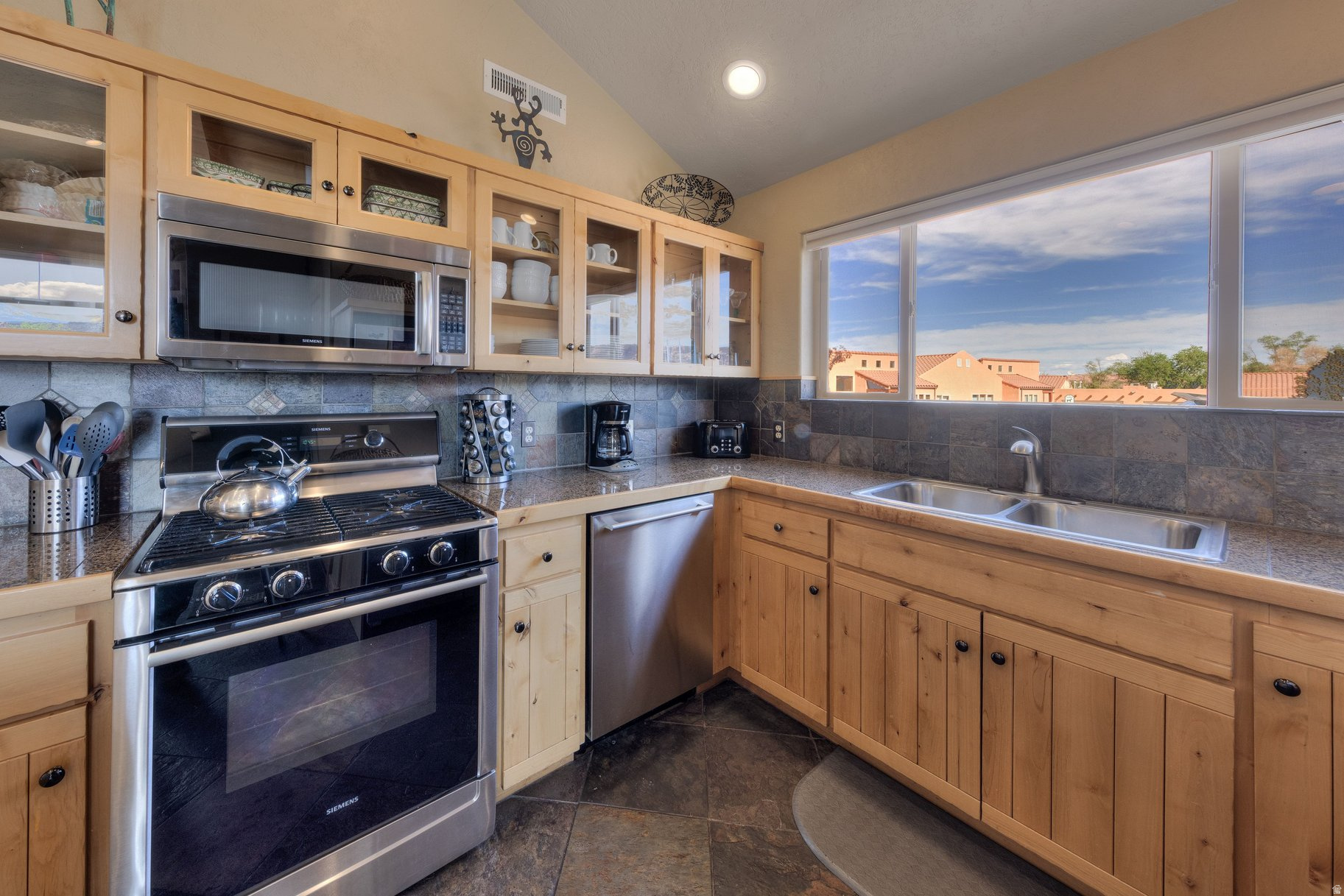 RIM VILLAGE - Residential