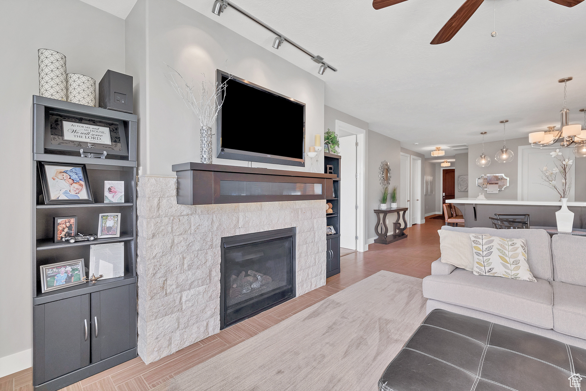 PELICAN HILLS CONDO - Residential