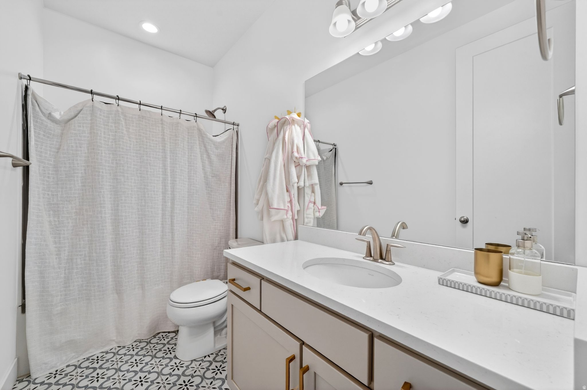 JUNIPER - Residential