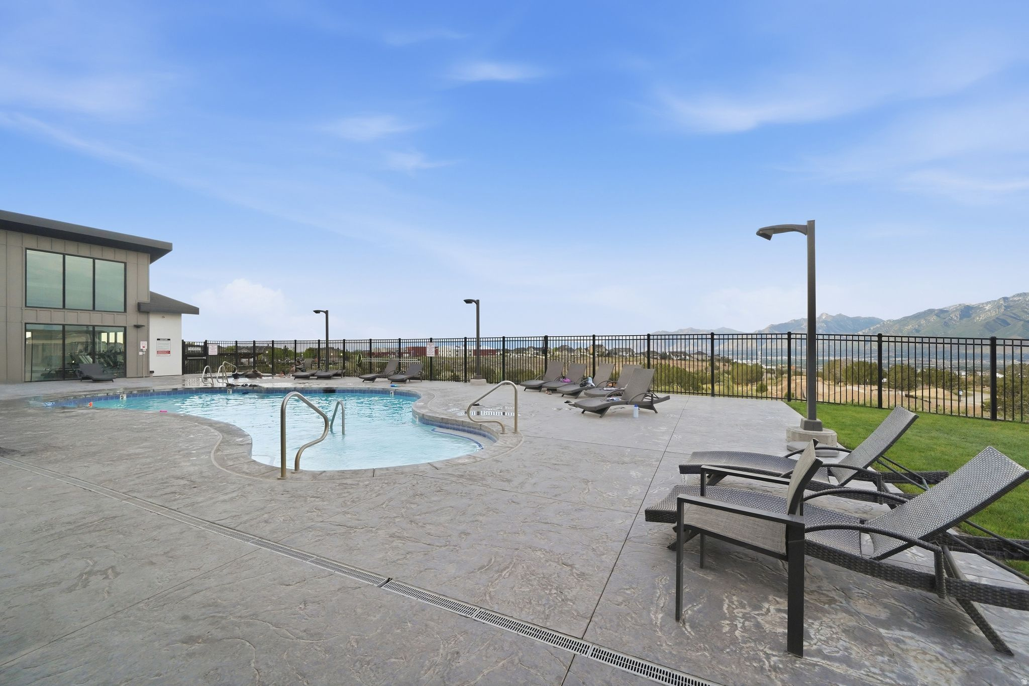 JUNIPER - Residential